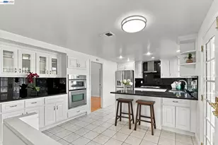 3058 Ridgegate Dr, San Jose, CA 95133 - Photo 10