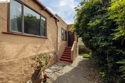 902 Carmel Ave, Albany, CA 94706 - Photo 16