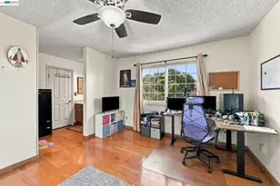1357 Goldenlake Rd, San Jose, CA 95131 - Photo 16