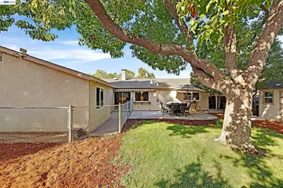1158 Vienna St, Livermore, CA 94550 - Photo 22