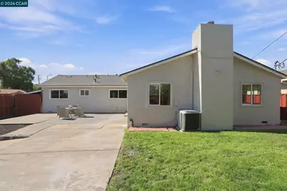8125 Holanda Ln, Dublin, CA 94568 - Photo 38