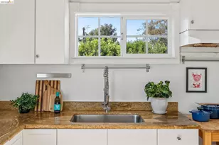 2756 Acton St, Berkeley, CA 94702 - Photo 16