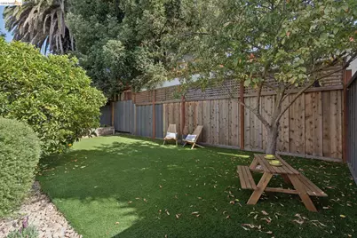 6512 Whitney St, Oakland, CA 94609 - Photo 42