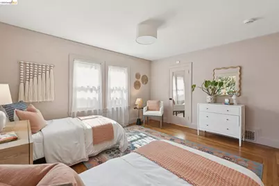 6512 Whitney St, Oakland, CA 94609 - Photo 30
