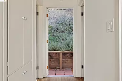 2864 Shasta Rd, Berkeley, CA 94708 - Photo 52
