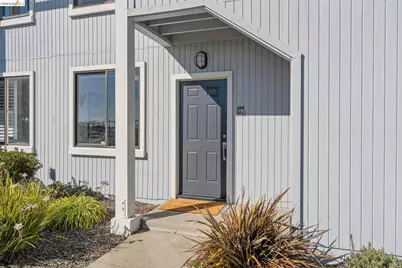 183 Schooner Ct, Richmond, CA 94804 - Photo 2