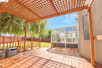 2413 Santa Cruz Ct, Discovery Bay, CA 94505 - Photo 32