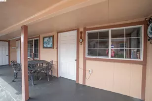 1051 Donovan Dr, San Leandro, CA 94577 - Photo 6