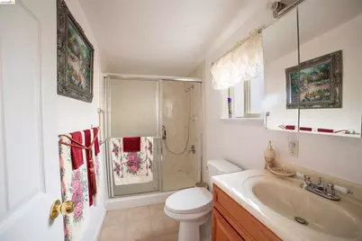1051 Donovan Dr, San Leandro, CA 94577 - Photo 18