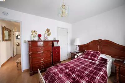1051 Donovan Dr, San Leandro, CA 94577 - Photo 14