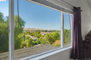 304 Greystone Dr, Antioch, CA 94509 - Photo 4