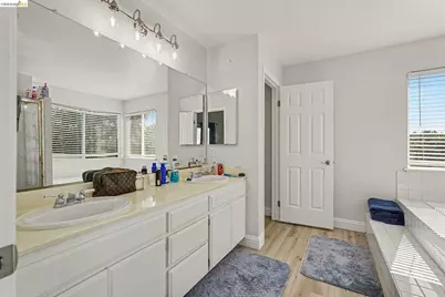 304 Greystone Dr, Antioch, CA 94509 - Photo 32