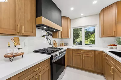 3231 Wisconsin St, Oakland, CA 94602 - Photo 26