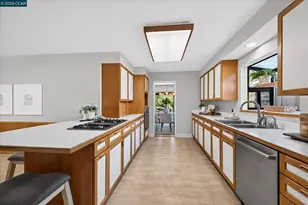 245 Pickering Pl, Walnut Creek, CA 94598 - Photo 8