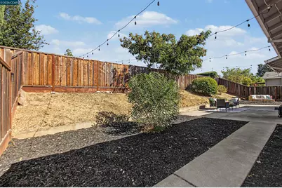 5519 Alaska Dr, Concord, CA 94521 - Photo 32