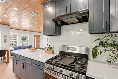 3929 Division St, Los Angeles, CA 90065 - Photo 12
