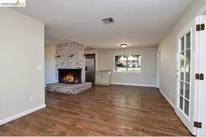 1002 Hillside Ter, Rio Vista, CA 94571 - Photo 10