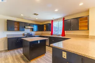 1121 Prewett Ranch Dr, Antioch, CA 94531 - Photo 10