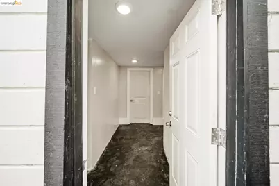 3131 Magnolia St, Oakland, CA 94608 - Photo 14