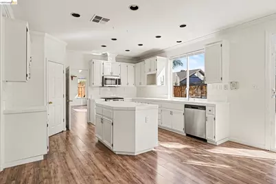 160 Malaga Way, Brentwood, CA 94513 - Photo 14