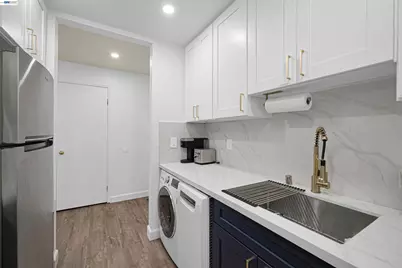 725 Auburn Pl #109, Hayward, CA 94544 - Photo 12