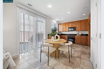 570 Terrano Ct, Fairfield, CA 94534 - Photo 6