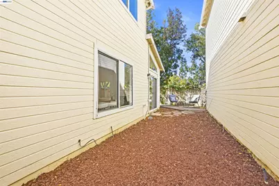 6333 Potrero Dr, Newark, CA 94560 - Photo 38