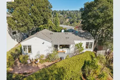 5970 Rincon Dr, Oakland, CA 94611 - Photo 2