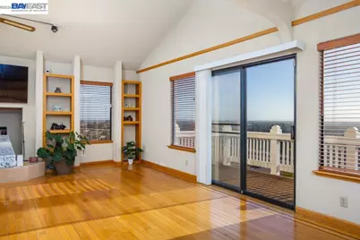 16900 Robey Dr, Castro Valley, CA 94578 - Photo 6