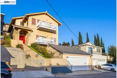 16900 Robey Dr, Castro Valley, CA 94578 - Photo 48