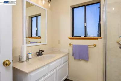 16900 Robey Dr, Castro Valley, CA 94578 - Photo 42