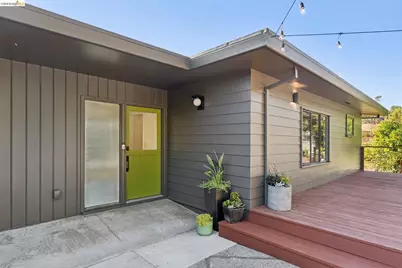 2562 Charleston St, Oakland, CA 94602 - Photo 8