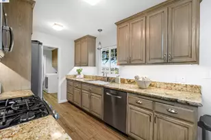 26700 Fairview Ave, Hayward, CA 94542 - Photo 22