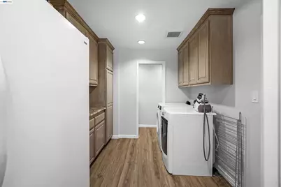 26700 Fairview Ave, Hayward, CA 94542 - Photo 26