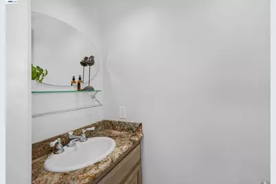 26700 Fairview Ave, Hayward, CA 94542 - Photo 28