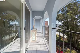 383 Joost Ave, San Francisco, CA 94131 - Photo 32