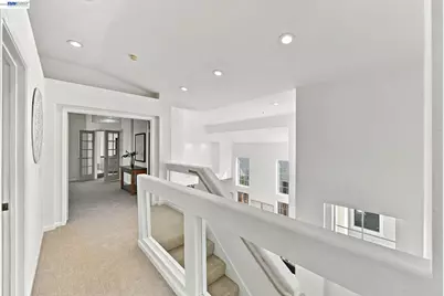 32409 Seaside Dr, Union City, CA 94587 - Photo 24