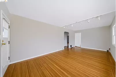 6440 Sunnymere, Oakland, CA 94605 - Photo 6