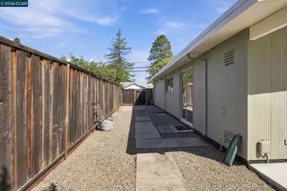 4040 Wilson Ln, Concord, CA 94521 - Photo 40