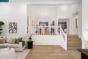 900 Augusta Dr, Moraga, CA 94556 - Photo 4