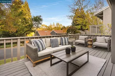 900 Augusta Dr, Moraga, CA 94556 - Photo 24