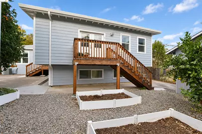 115 Roslyn Dr, Concord, CA 94518 - Photo 36