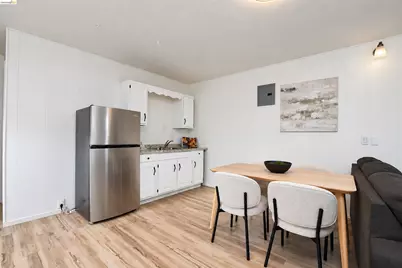 115 Roslyn Dr, Concord, CA 94518 - Photo 42