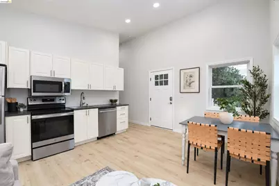 115 Roslyn Dr, Concord, CA 94518 - Photo 30