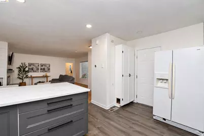 115 Roslyn Dr, Concord, CA 94518 - Photo 12