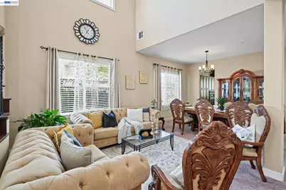 9701 Sara Ann Ct, Dublin, CA 94568 - Photo 4