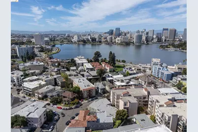 296 Lester Ave, Oakland, CA 94606 - Photo 6