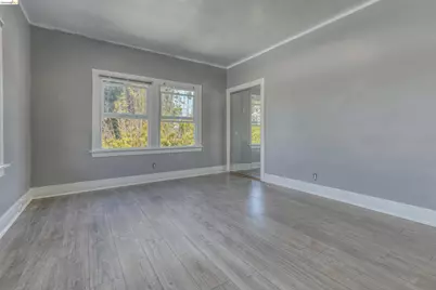 5918 Genoa St, Oakland, CA 94608 - Photo 6