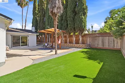 851 Geraldine St, Livermore, CA 94550 - Photo 26