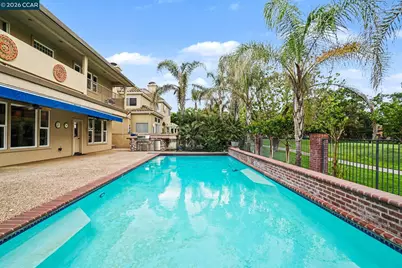 5666 Oakmont Ct, Discovery Bay, CA 94505 - Photo 38